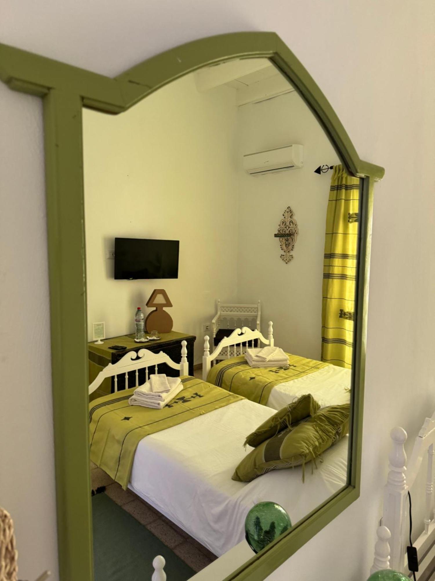 Dar Lola Djerba Bed and Breakfast Houmt Souk  Eksteriør billede